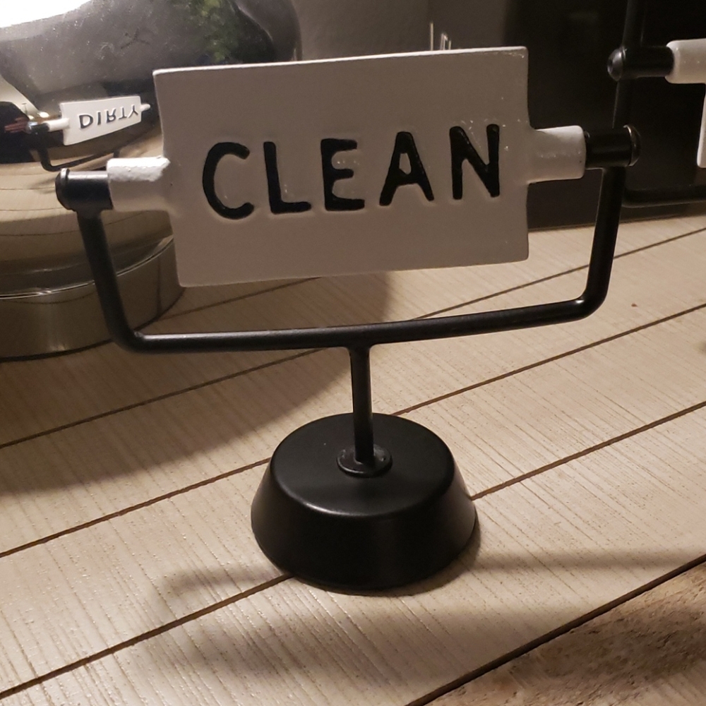 Hearth and hamd clean/ dirty sign